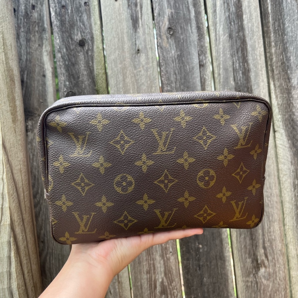 Vintage Louis Vuitton Trousse 23 - Picture 3 of 9
